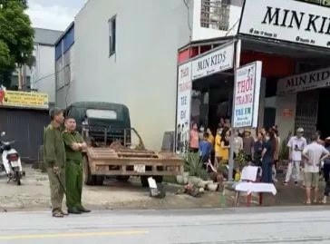 Hiện trường nơi phát hiện thi thể của 1 trẻ sơ sinh