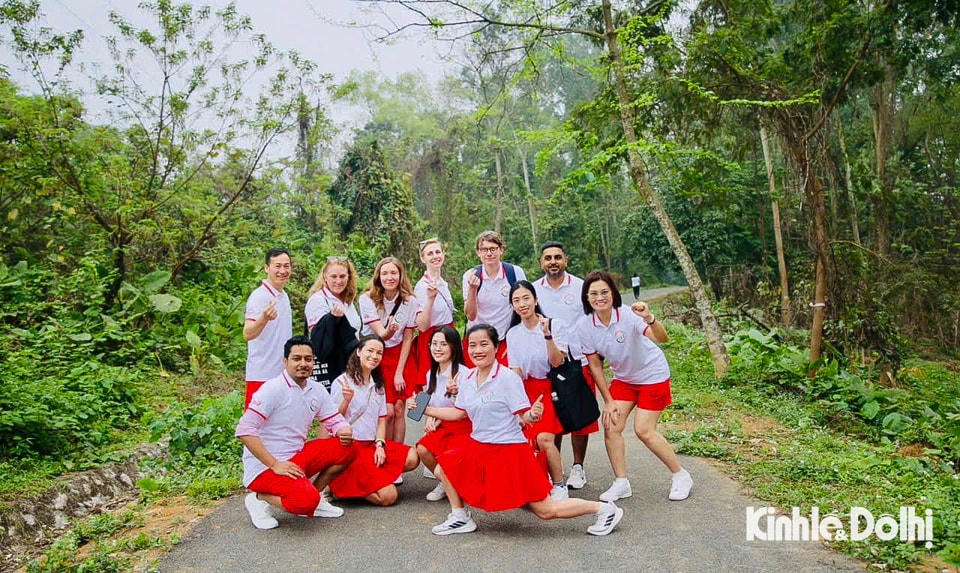 Lan tỏa thông điệp sống xanh từ giảng đường đến cộng đồng - Ảnh 5