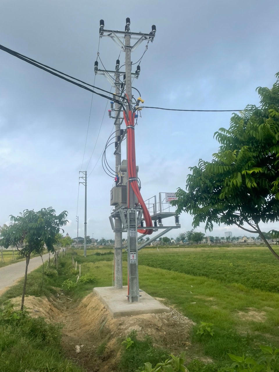 Dự án xây dựng TBA Đức Hương 8, huyện Vũ Quang được Công ty hoàn thành và đưa vào sử dụng trong năm 2023.