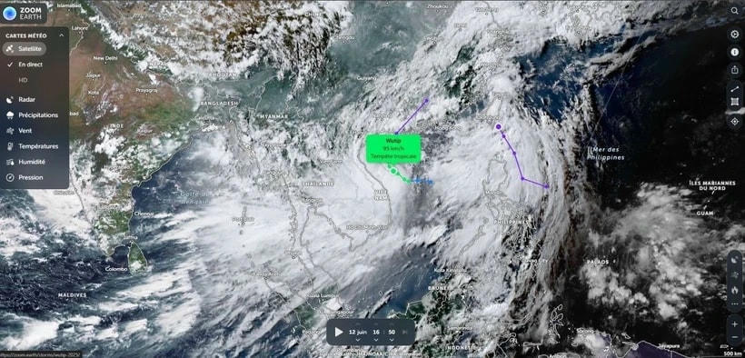 Hướng di chuyển của bão số 1 qua vệ tinh. (Ảnh: TTXVN phát)