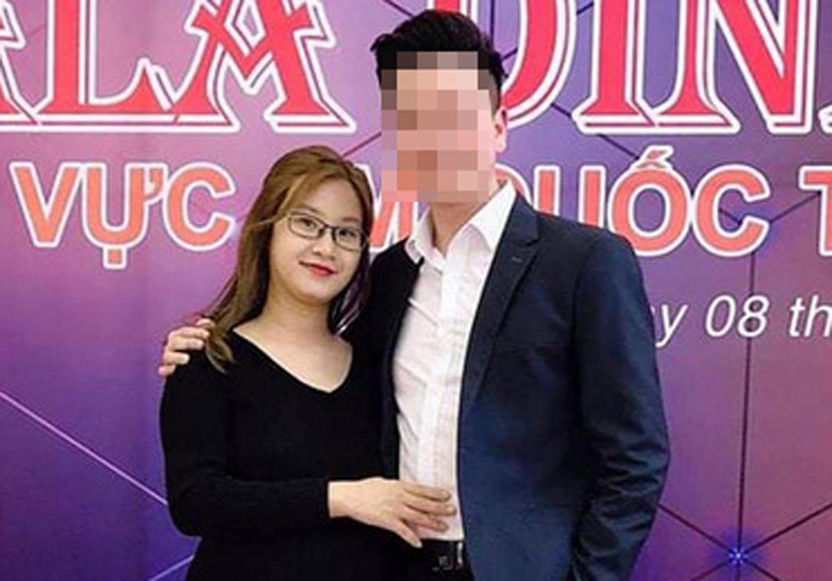 Với vẻ ngoài xinh xắn, thường xuyên xuất hiện ở những nơi sa hoa, hào nhoáng, Huyền Trang đã tạo được sự tin tưởng cho nhiều người