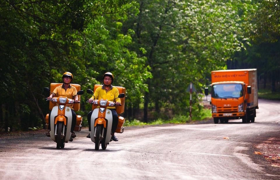 Bưu điện Hà Tĩnh luôn là đơn vị chuyển phát hàng đầu trên địa bàn Hà Tĩnh.