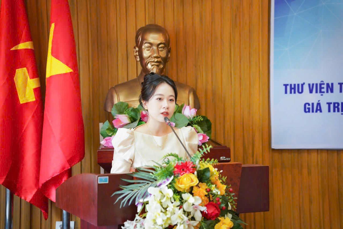 ThS.Nguyễn Thị Huyền Trang phát biểu tại hội thảo.