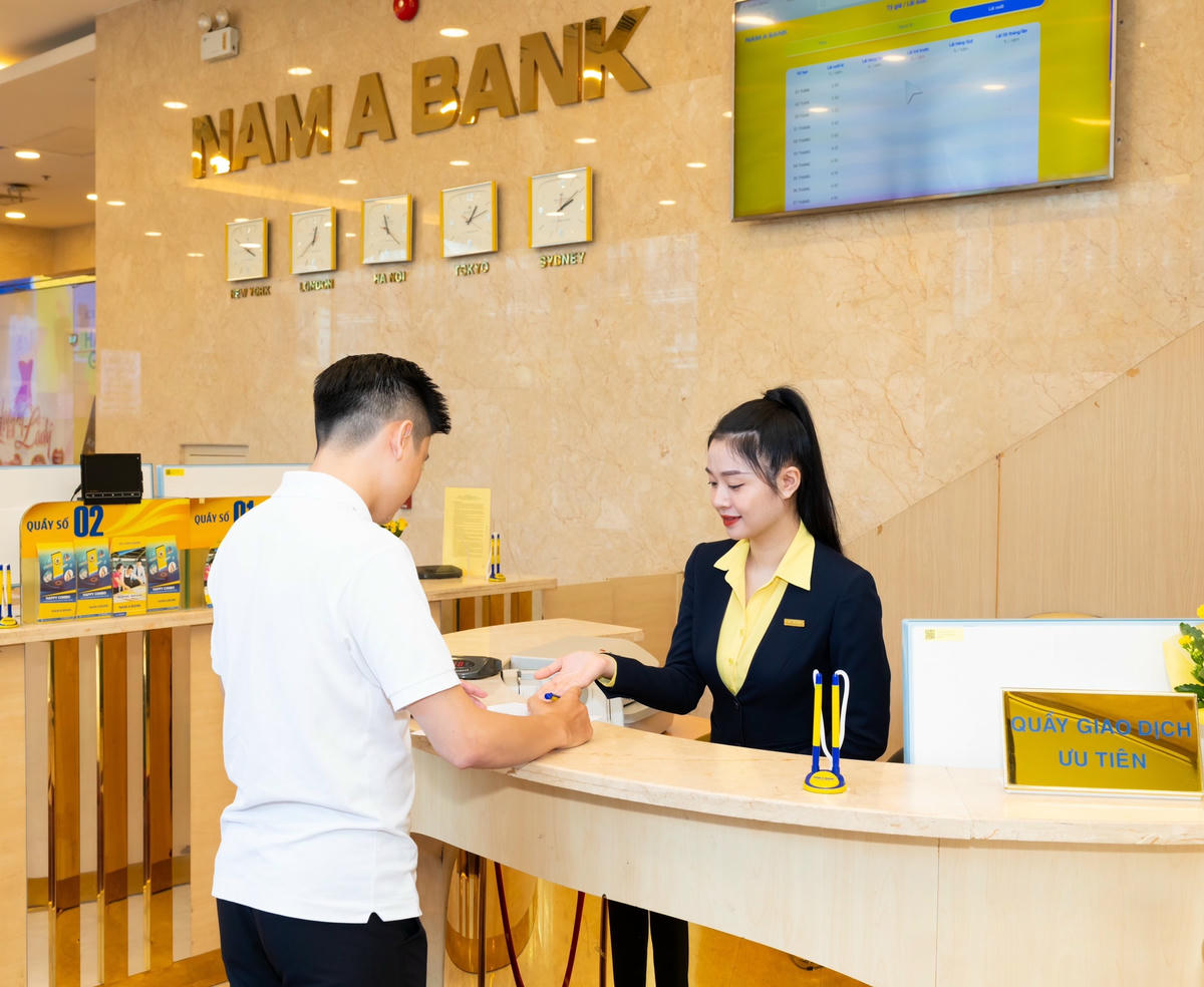 www.namabank.com.vn-data-sites-1-media-tin-tuc-tin-nam-a-2023-thang12-_hinh-nab.jpg
