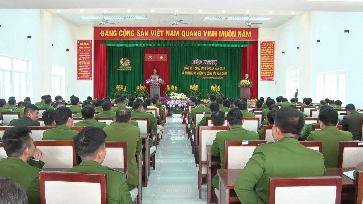 Toàn cảnh Hội nghị.