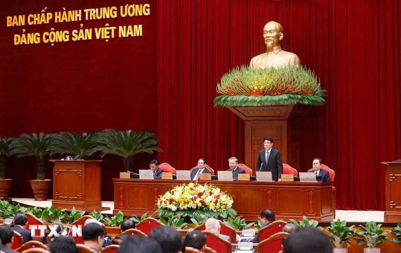 Ủy viên Bộ Chính trị, Chủ tịch nước Lương Cường điều hành Phiên khai mạc Hội nghị lần thứ 11 Ban Chấp hành Trung ương Đảng khóa XIII. (Ảnh: TTXVN)