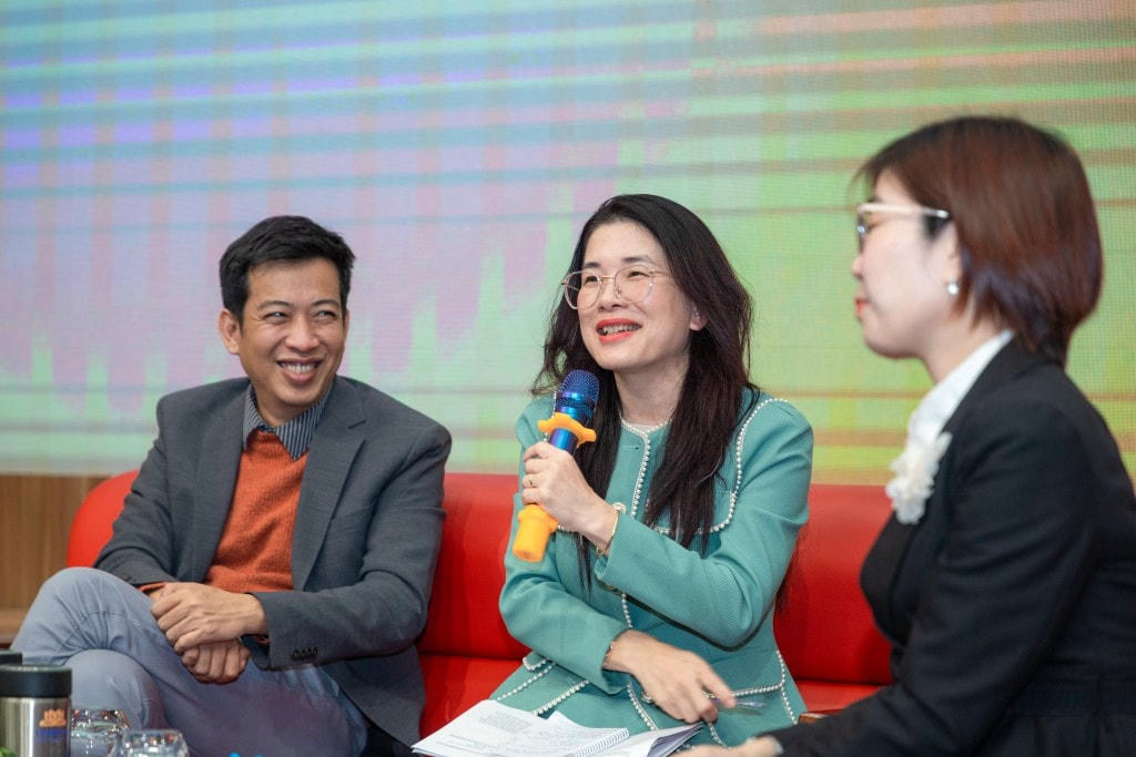 Các chuyên gia tư vấn của chương trình.