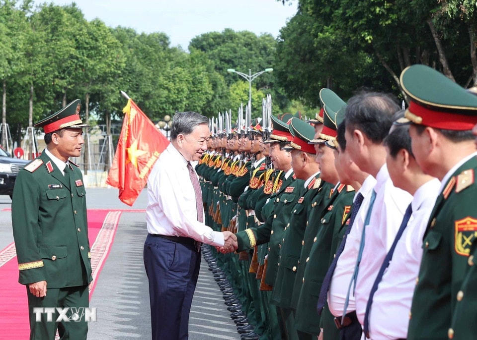 Tổng Bí thư Tô Lâm và các đại biểu. (Ảnh: Thống Nhất/TTXVN)