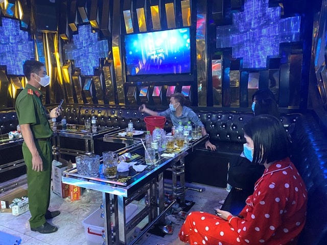 Đến nay, TP Vũng Tàu mới chỉ kiểm tra được 44/105 cơ sở kinh doanh dịch vụ karaoke.