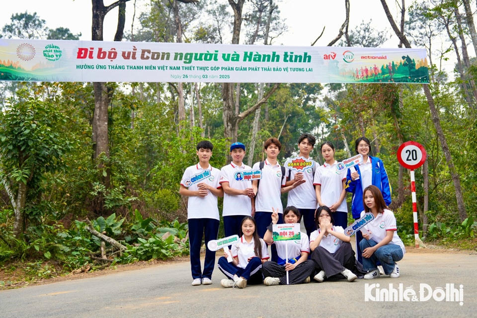 Lan tỏa thông điệp sống xanh từ giảng đường đến cộng đồng - Ảnh 4