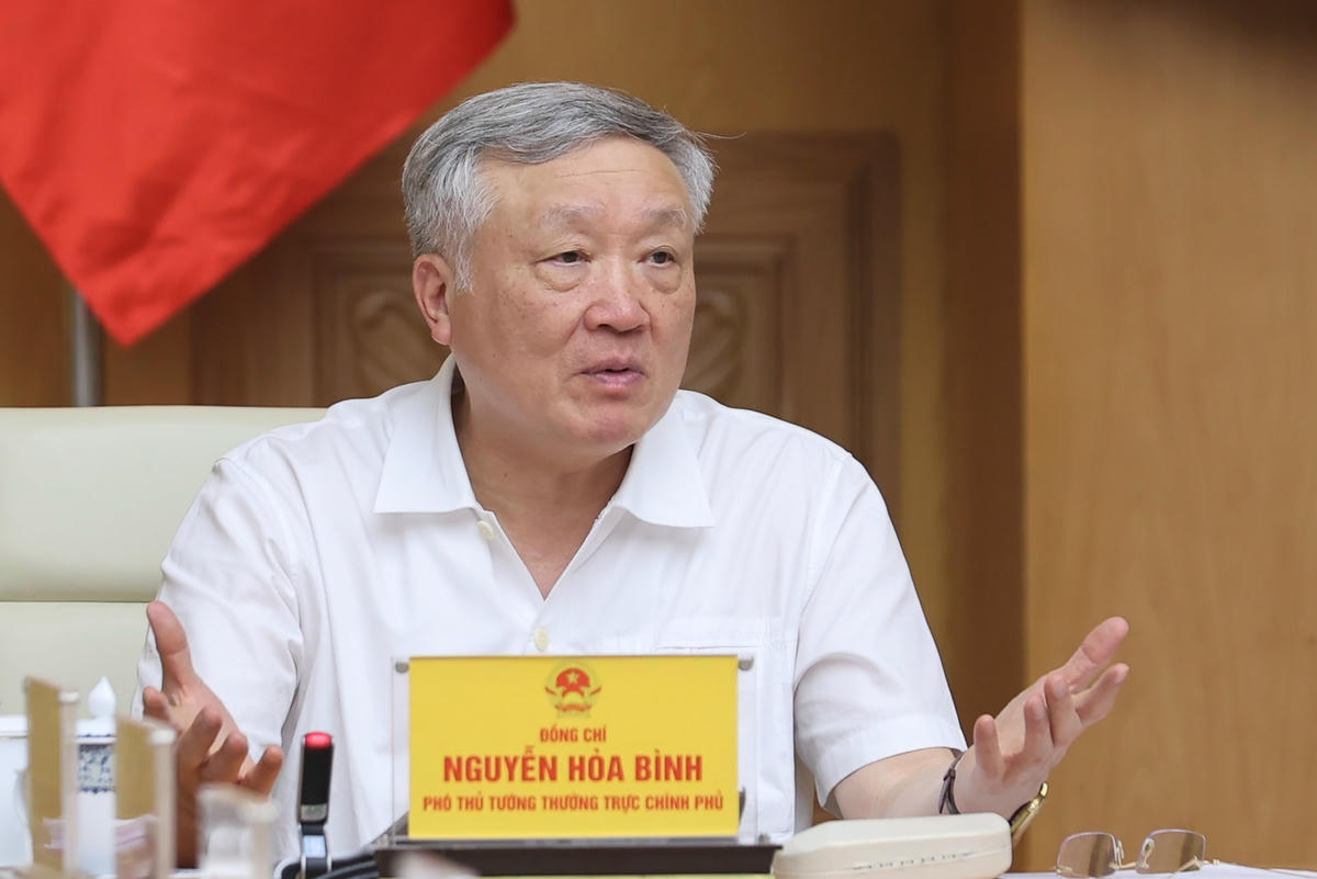 Thủ tướng chủ trì cuộc họp về triển khai tổ chức chính quyền địa phương 2 cấp- Ảnh 3.