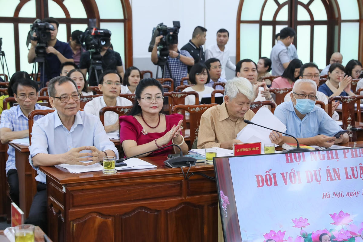 Các đại biểu dự Hội nghị.