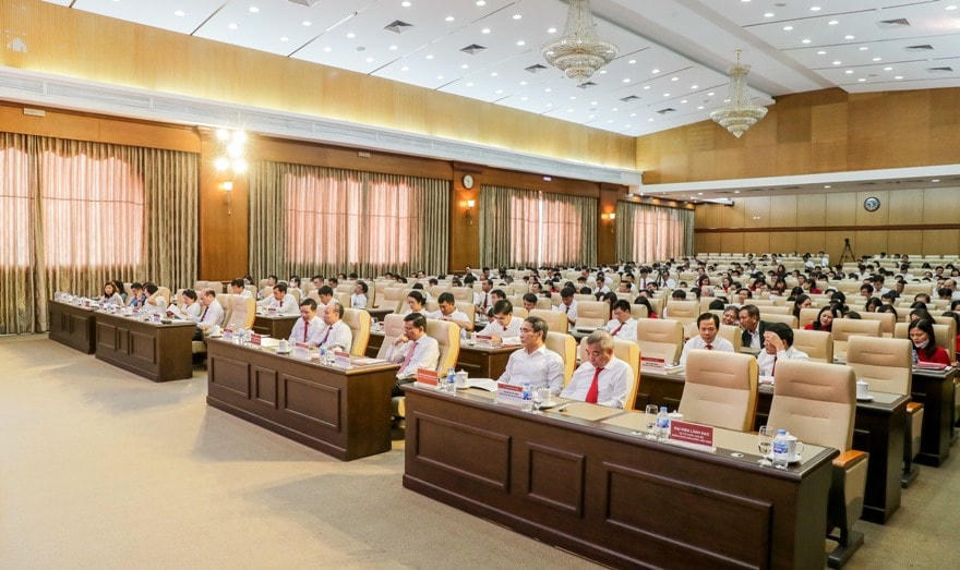 Toàn cảnh hội nghị.