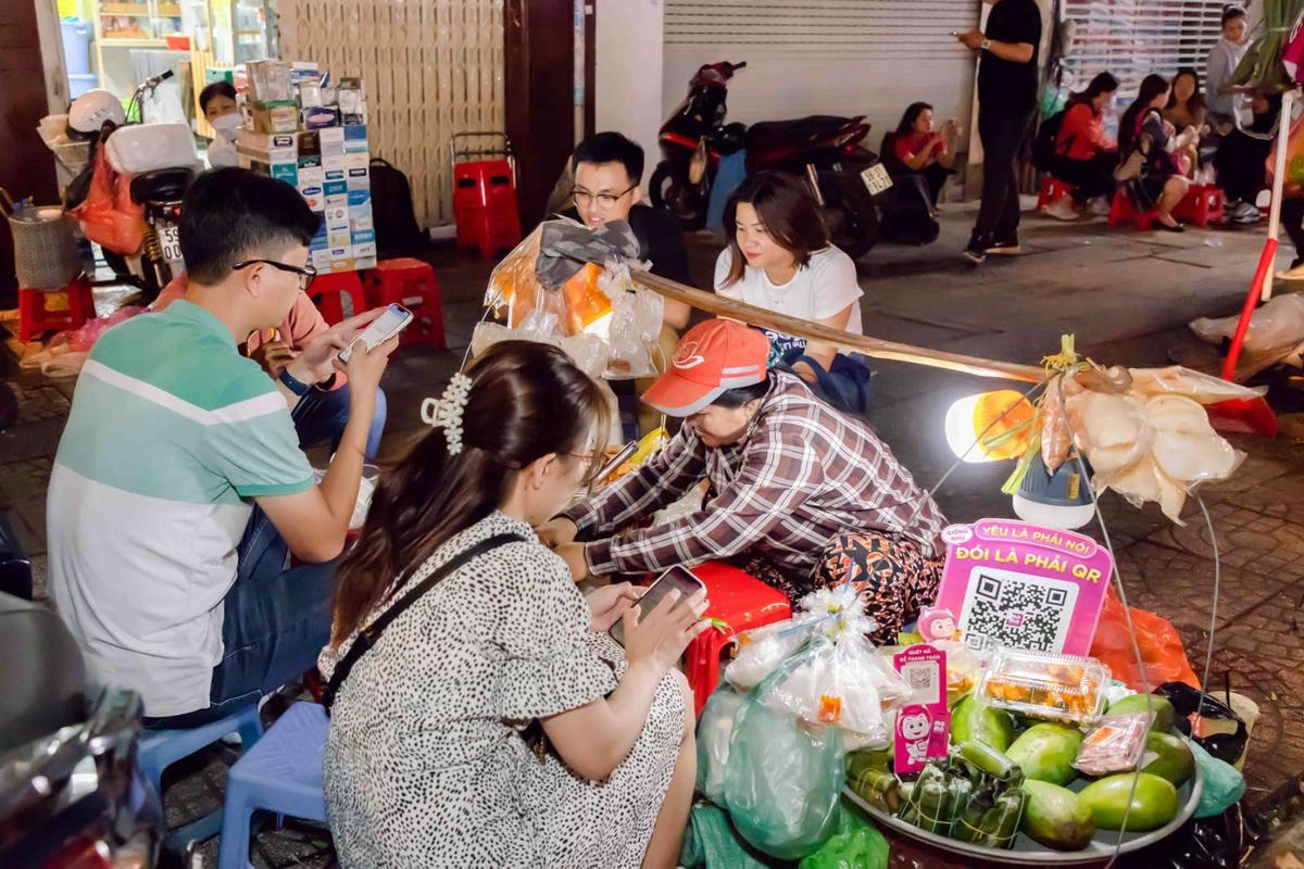 momo-cung-la-nen-tang-ho-tro-cac-doanh-nghiep-nho-va-sieu-nho-smes-msmes-tai-viet-nam-voi-cac-giai-phap-ban-hang-4.0-ung-dung-cong-nghe-ai-vuot-troi-2-.jpg