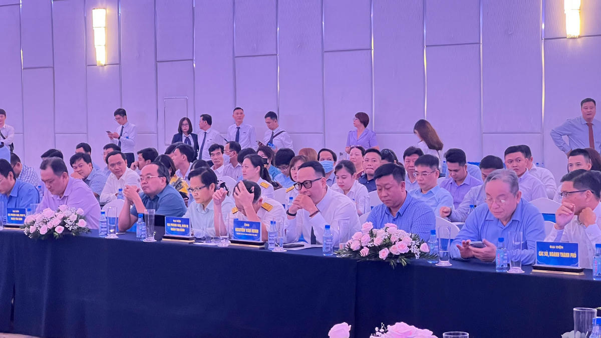 Nhiều ý kiến đề nghị Ngân hàng Nhà nước Việt Nam - Chi nhánh TP HCM tiếp tục duy trì các gói hỗ trợ cho doanh nghiệp vừa và nhỏ thời gian tới.