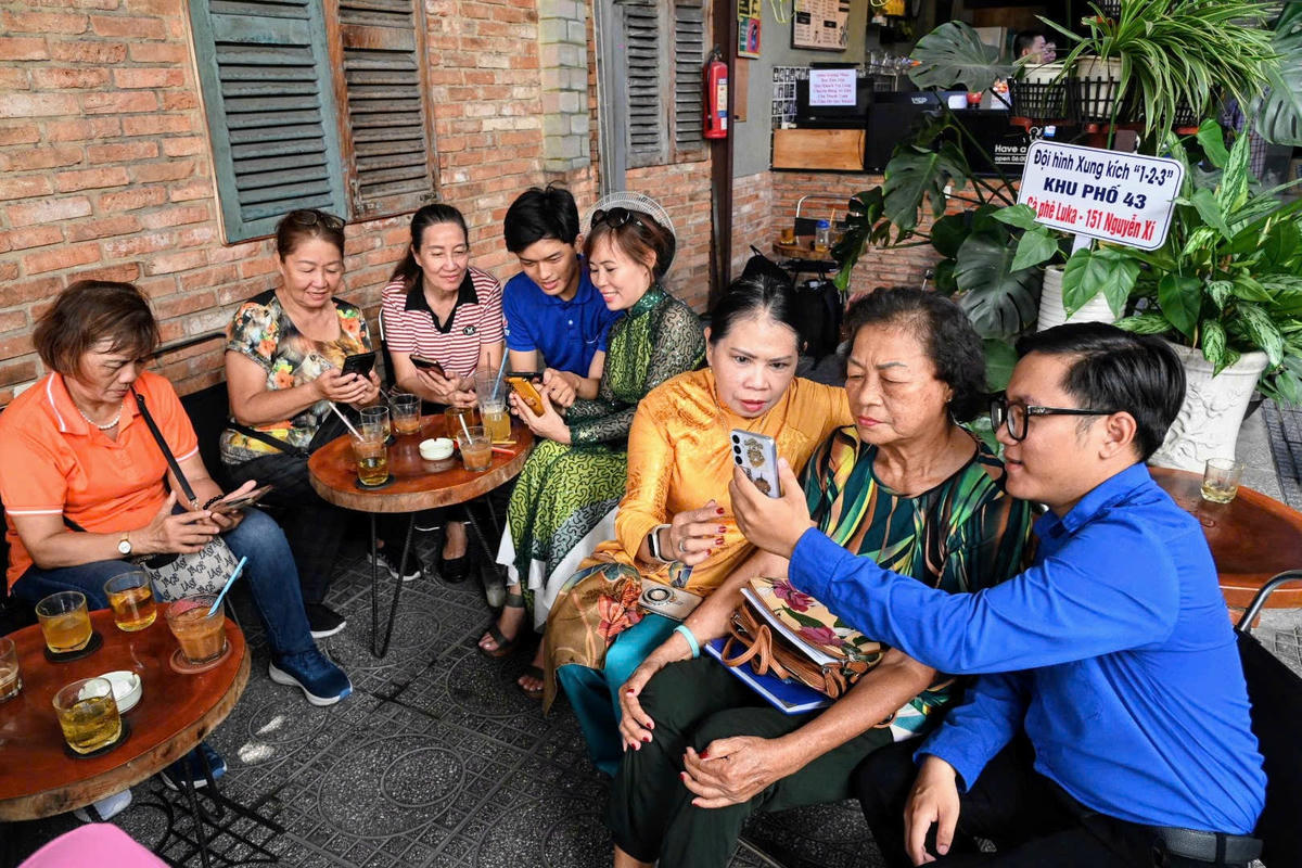 trang 18 và 1 phần trang 19 (5)