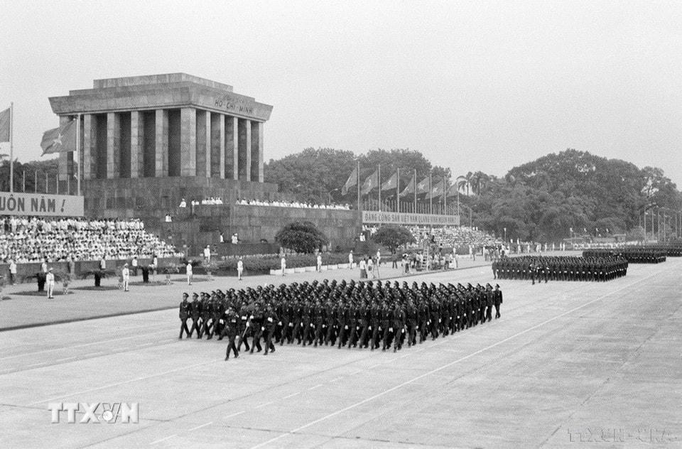 Khối sỹ quan các học viện thuộc Bộ Quốc phòng. (Ảnh: Văn Bảo/TTXVN)