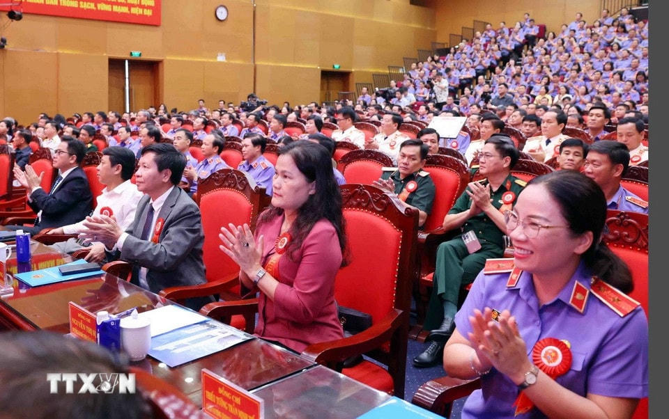 Các đại biểu tham dự buổi lễ. (Ảnh: Phạm Kiên/TTXVN)