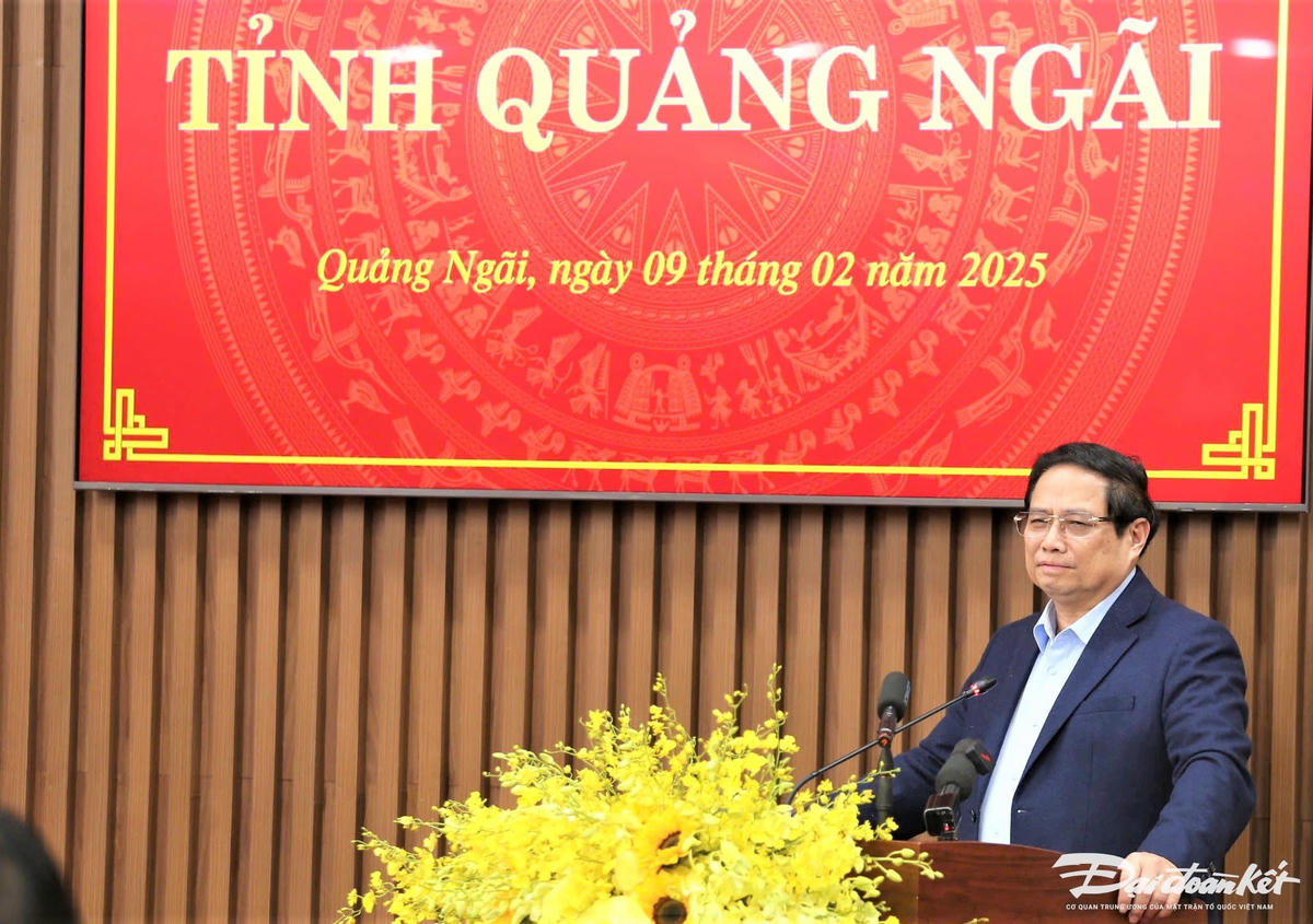 Thủ tướng Phạm Minh Chính phát biểu tại buổi làm việc với Ban Thường vụ Tỉnh ủy Quảng Ngãi.