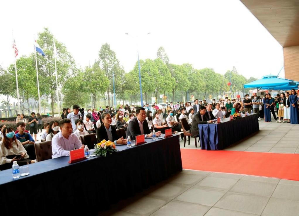 Toàn cảnh lễ khai mạc ngày hội.