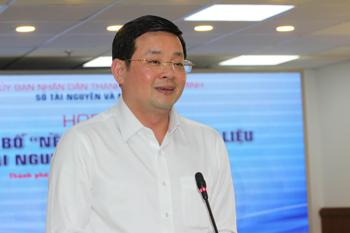 Giám đốc Sở Tài nguyên và Môi trường thông tin về nền tảng chia sẻ dữ liệu của ngành.