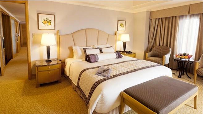 Nam thanh niên được phát hiện tử vong trong khách sạn với vết cắt trên cổ. Ảnh minh họa.