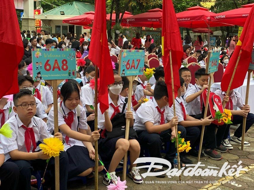 Bộ GDĐT đề nghị UBND các tỉnh, thành phố chỉ đạo các cơ sở giáo dục tổ chức Lễ Khai giảng năm học 2024 - 2025 thống nhất trên cả nước vào sáng 5/9.