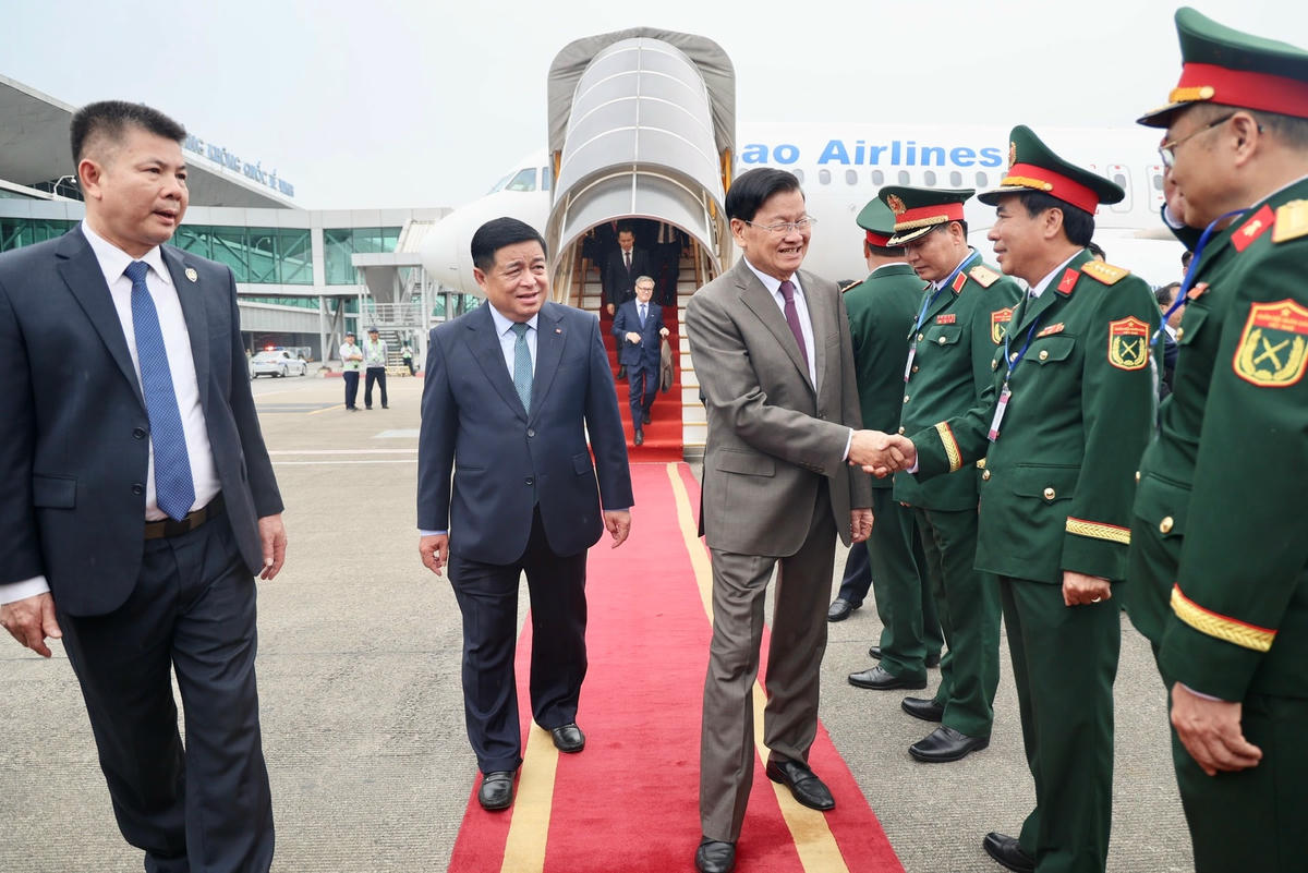 Tổng Bí thư, Chủ tịch nước Lào đến Việt Nam dự Lễ kỷ niệm 30/4- Ảnh 4.