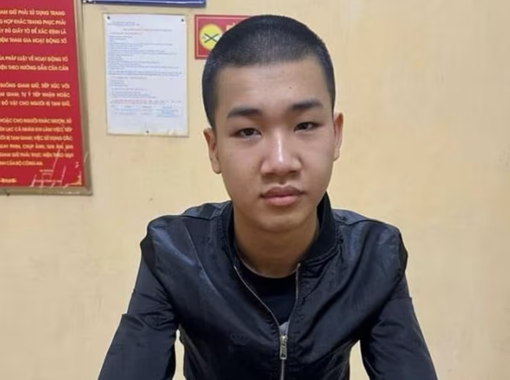 Hà Nội Bắt giữ đối tượng mang thi thể 'bạn nghiện' bỏ trên đê ddk