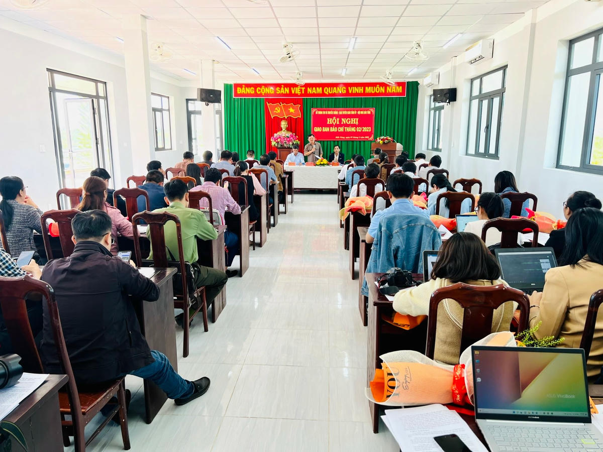 Toàn cảnh Hội nghị.