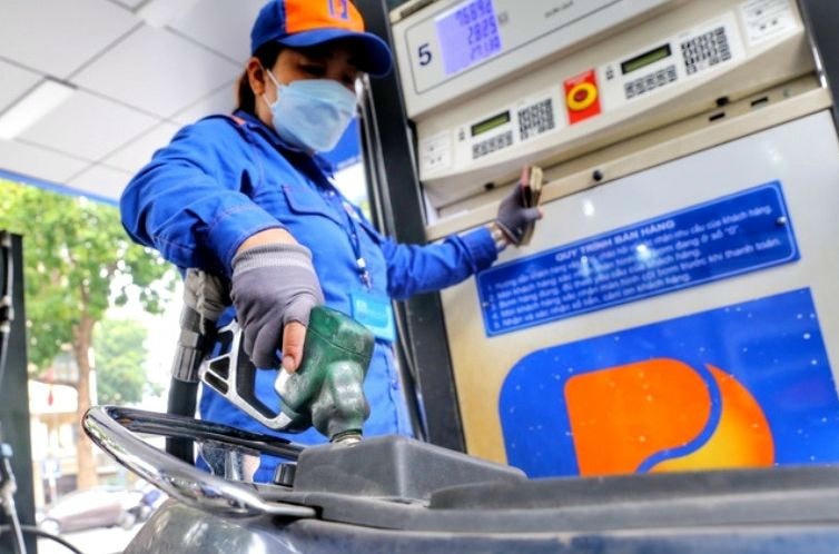 Giá xăng dầu tăng lần thứ 2 trong tháng 10/2022. Ảnh minh họa