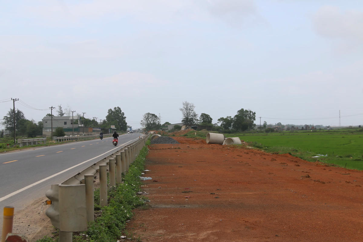 Công tác GPMB thi công dự án QL 9 gặp nhiều khó khăn.