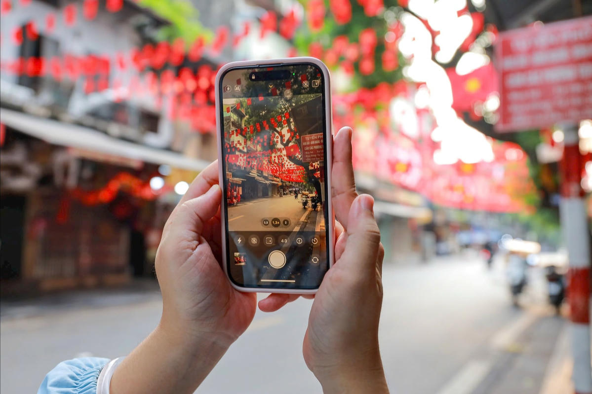 trình bày cả 2 trang 12-13 (8)