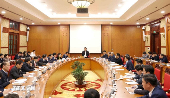 Ban chỉ đạo Chuyển đổi số các cơ quan Đảng họp phiên thứ hai. (Ảnh: Phương Hoa/TTXVN) ttxvn-ban-chi-dao-chuyen-doi-so-cac-co-quan-dang-hop-phien-thu-hai-1003-3.jpg