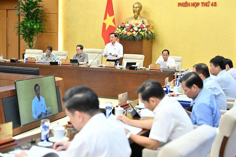 Toàn cảnh phiên họp (Ảnh: Phạm Thăn