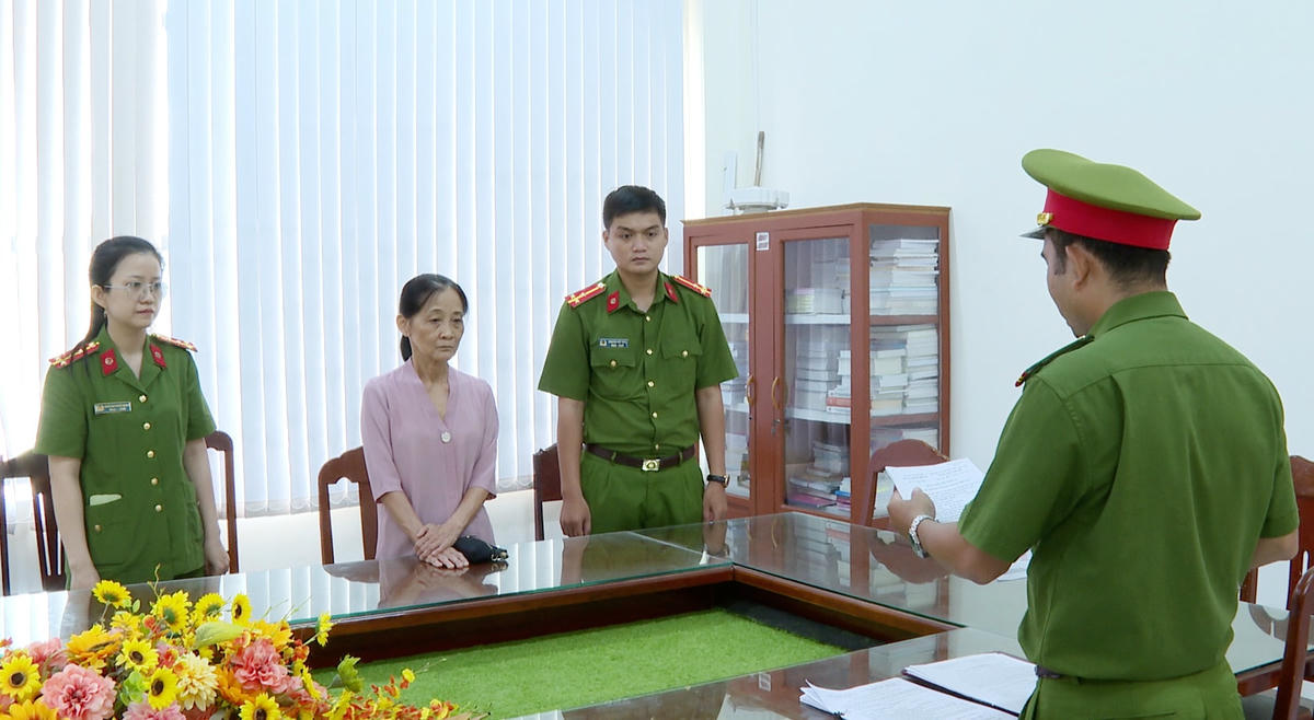 TRẦN THỊ KIỀU OANH