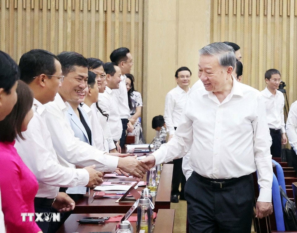 Tổng Bí thư Tô Lâm và các đại biểu. (Ảnh: Thống Nhất/TTXVN)