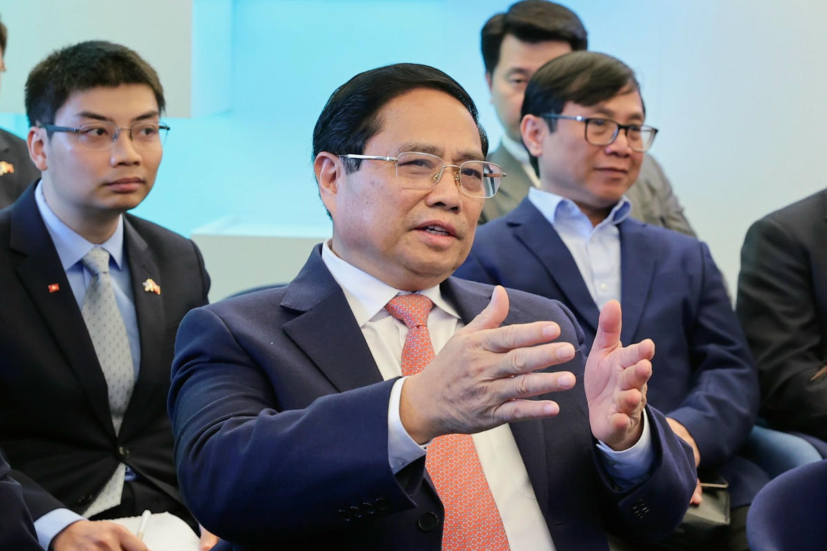 Thủ tướng thăm trung tâm chính phủ số hàng đầu thế giới tại Estonia- Ảnh 4. Thủ tướng thăm trung tâm chính phủ số hàng đầu thế giới tại Estonia- Ảnh 4.