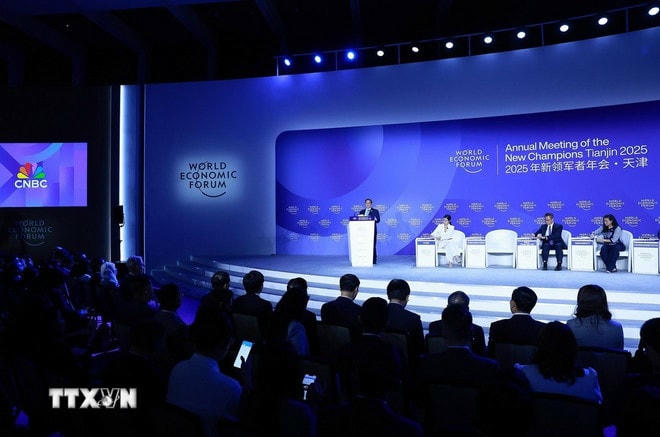 Thủ tướng Phạm Minh Chính phát biểu tại Phiên thảo luận “Thế kỷ của châu Á có đang gặp thách thức?.” (Ảnh: Dương Giang/TTXVN) ttxvn-2506-thu-tuong-phat-bieu-wef-1.jpg