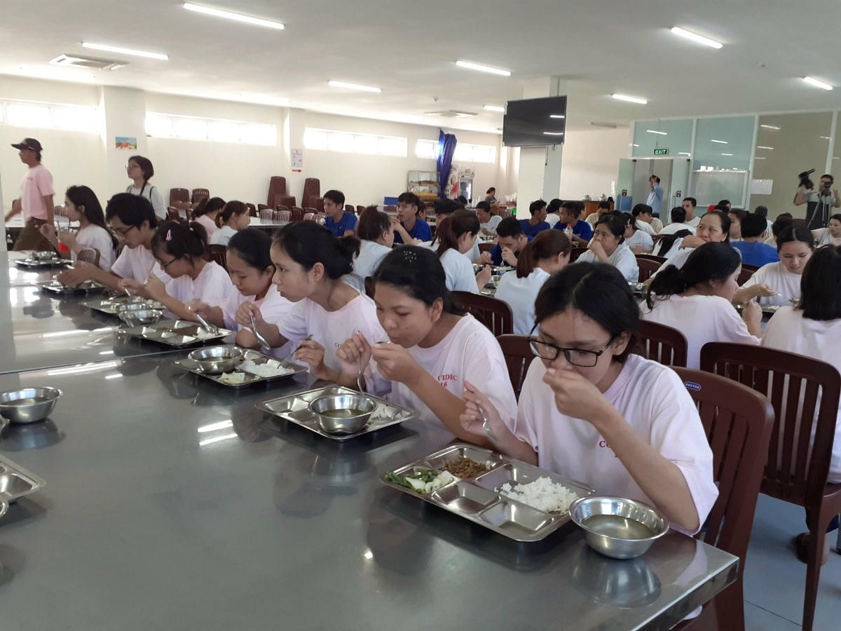 Tiền hỗ trợ thuê nhà cho người lao động đã được chuyển đến cho doanh nghiệp.