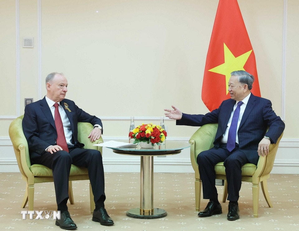 Tổng Bí thư Tô Lâm tiếp Chủ tịch Đảng Cộng sản Nga Gennady Zyuganov. (Ảnh: Thống Nhất/TTXVN)