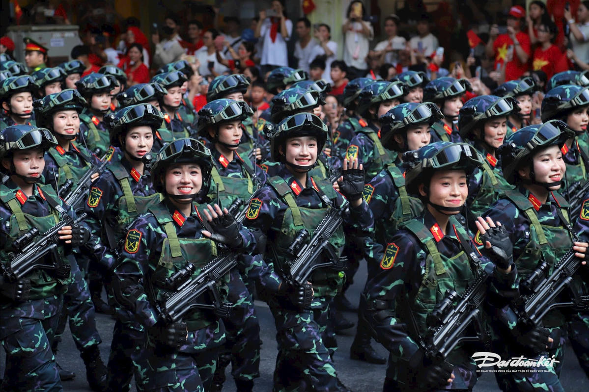 gen-h-Nữ đặc công