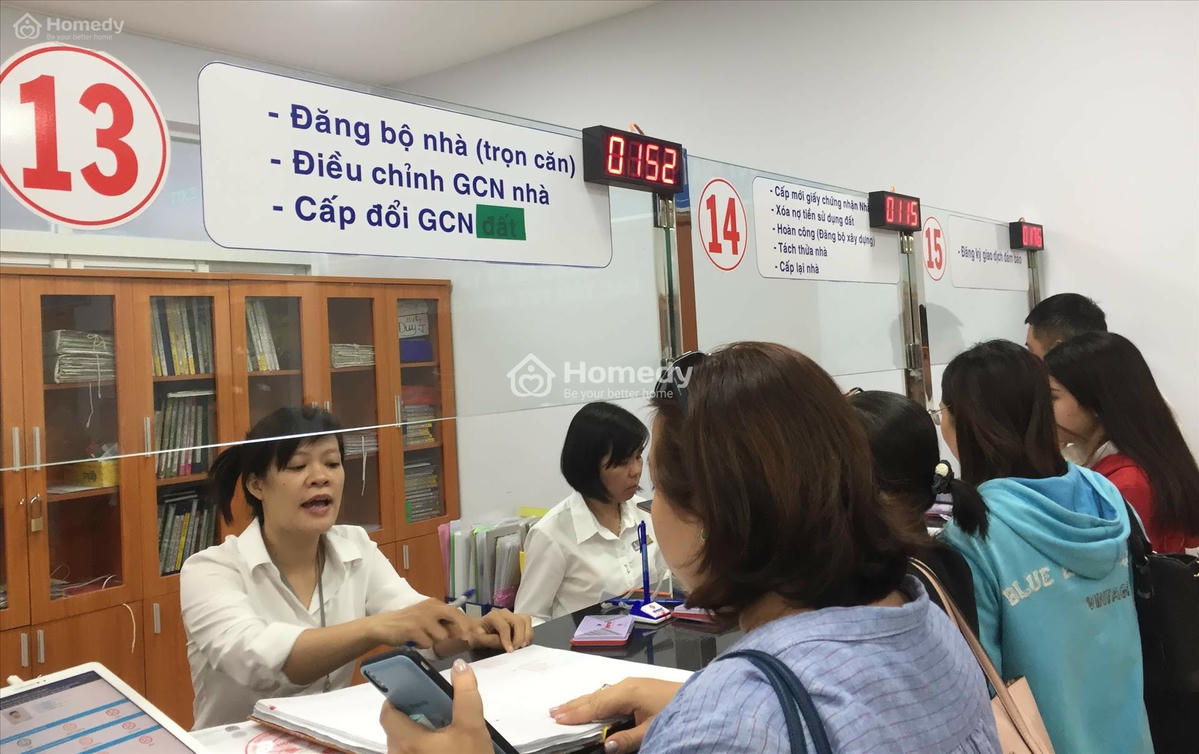 Do hỗ trợ khó khăn vì dịch bệnh nên phí một số loại giao dịch nhà đất giờ mới tăng.