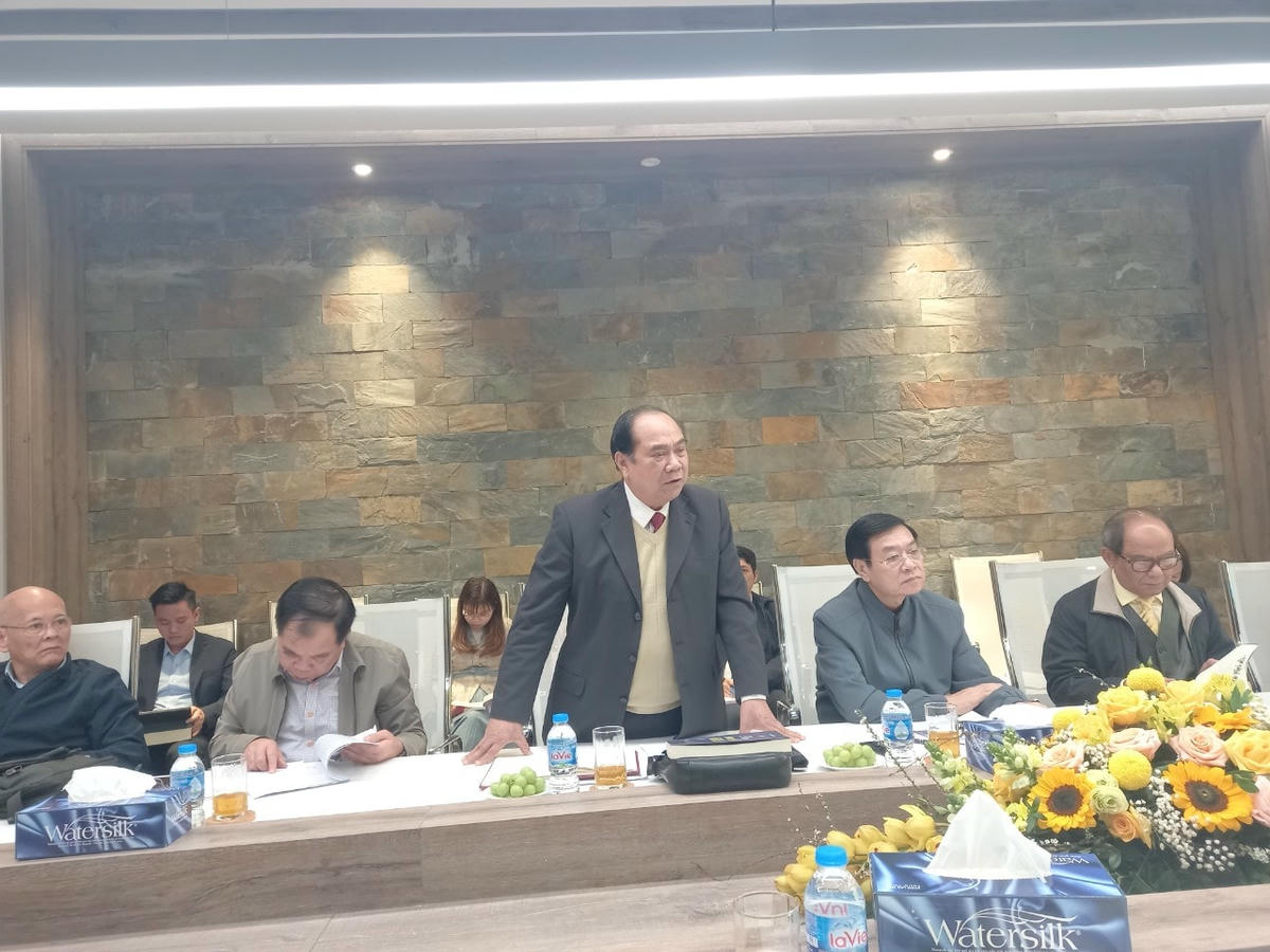 Các đại biểu phát biểu ý kiến tại hội nghị.