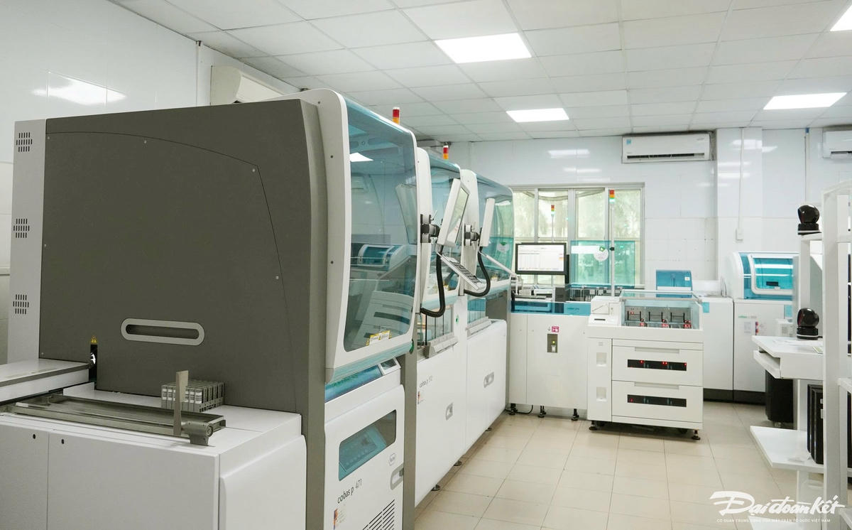 Hệ thống tự động hóa xét nghiệm Bệnh viện Đa Khoa Trung Ương Cần Thơ.