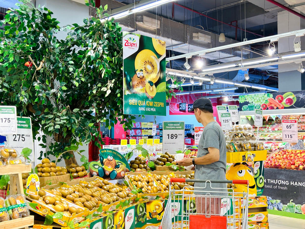 Tại WinMart, các tuần lễ thúc đẩy hàng hoá nhập khẩu được tổ chức đều đặn vào các dịp cuối tuần.