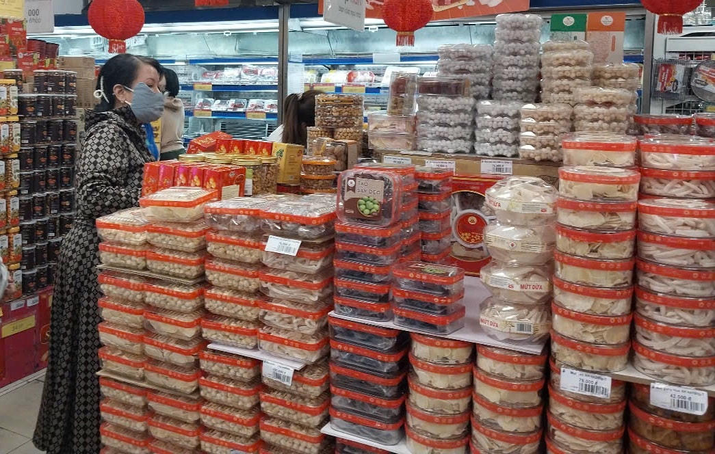 Hàng Tết 5 - Thị trường ghi nhận sư đa dạng của mặt hàng bánh mứt Tết