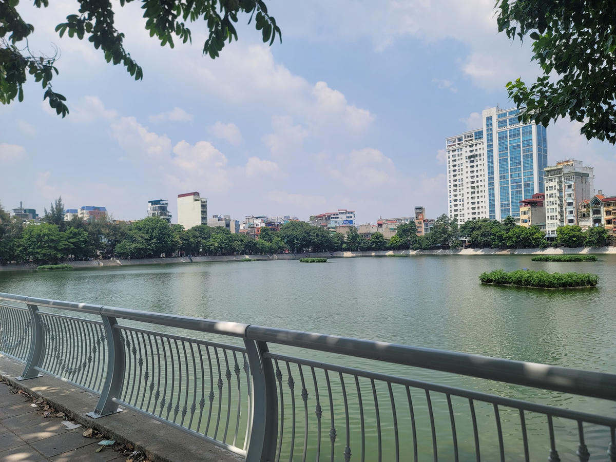 Dự án có tổng mức đầu tư khoảng 25,5 tỉ đồng, từ nguồn ngân sách UBND quận Đống Đa. Trong đó, chi phí xây dựng gần 20 tỉ đồng, chi phí thiết bị hơn 800 triệu đồng, chi phí tư vấn đầu tư xây dựng gần 1,4 tỉ đồng, chi phí dự phòng hơn 2,3 tỉ đồng…