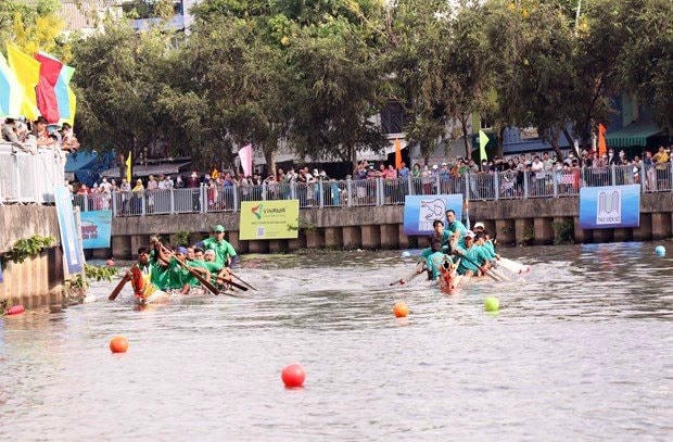 lễ hội lần thứ nhất