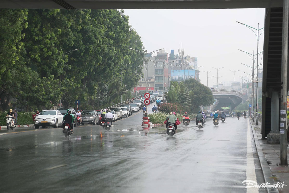 vanh_dai_1 -le-khanh2